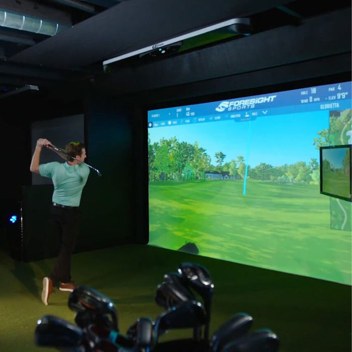 Foresight Sports GCHawk SIG12 Golf Simulator